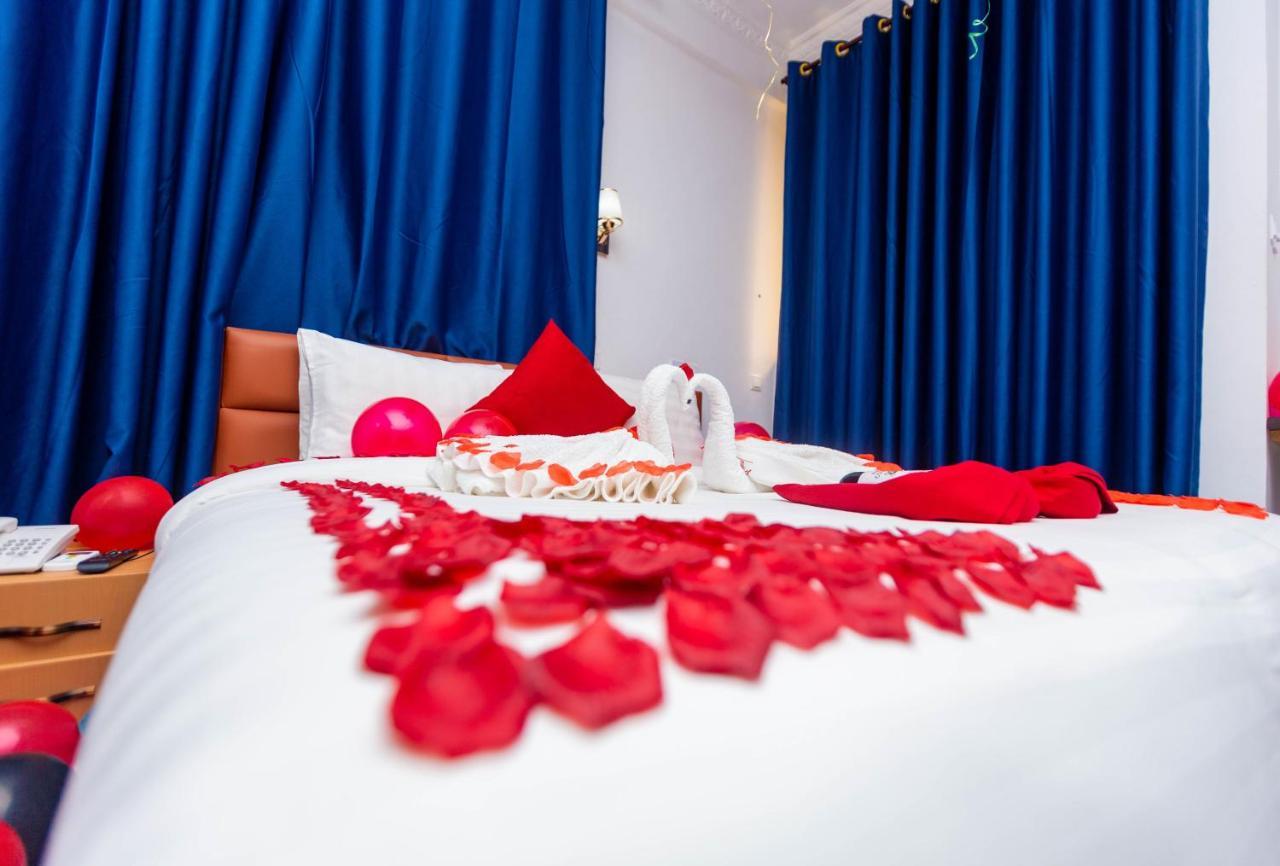 Sky Plus Hotel & Resort Ho ภายนอก รูปภาพ
