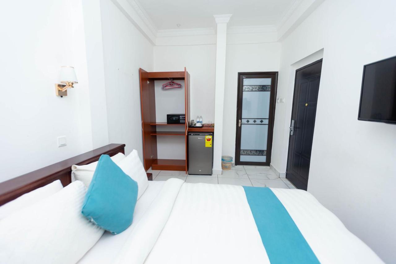 Sky Plus Hotel & Resort Ho ภายนอก รูปภาพ