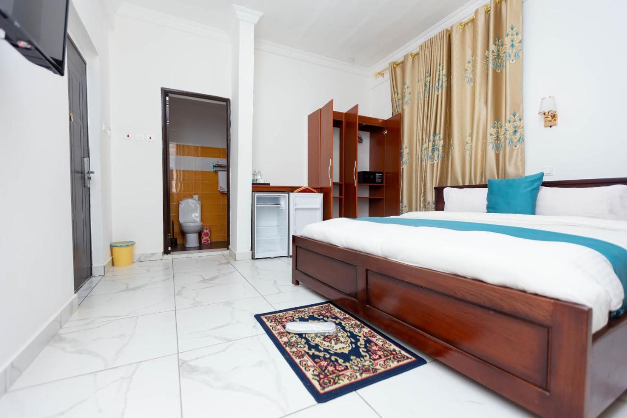 Sky Plus Hotel & Resort Ho ภายนอก รูปภาพ