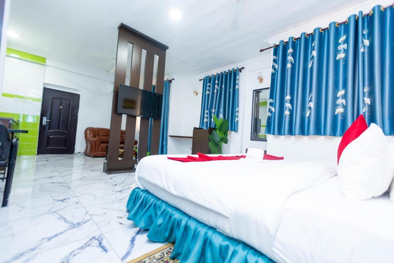 Sky Plus Hotel & Resort Ho ภายนอก รูปภาพ